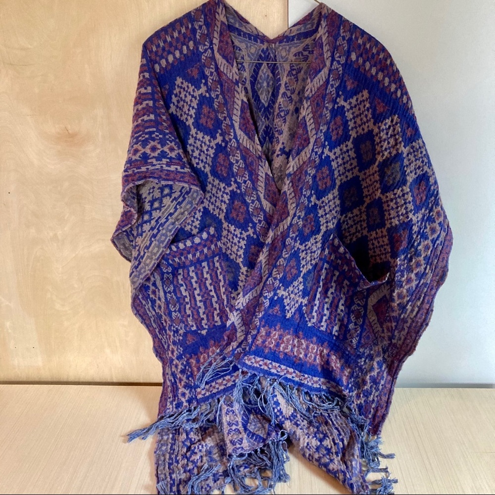 Lucky Brand Wrap with Pockets